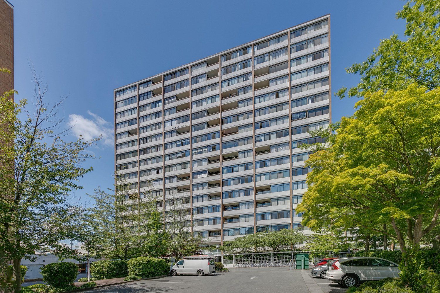 Main Photo: 1102 6631 MINORU Boulevard in Richmond: Brighouse Condo for sale in "REGENCY PARK TOWERS" : MLS®# R2466961