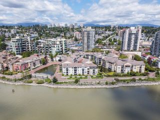 Photo 37: 101 2 RENAISSANCE Square in New Westminster: Quay Condo for sale in "THE LIDO" : MLS®# R2896067