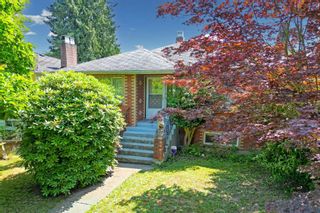 Photo 1: 2564 E 15TH Avenue in Vancouver: Renfrew Heights House for sale (Vancouver East)  : MLS®# R2793063