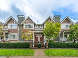 Photo 1: 7121 MONT ROYAL Square in Vancouver: Champlain Heights Townhouse for sale in "BORDEAUX" (Vancouver East)  : MLS®# R2735761