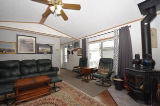 Photo 2: 20 Hornshaw Street in Pine Ridge: Pineridge Trailer Park Residential for sale (R02)  : MLS®# 202011922