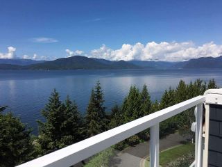 Photo 2: 17 OCEAN POINT Drive in West Vancouver: Howe Sound 1/2 Duplex for sale in "OCEAN POINT - PUNTA DEL MAR ESTATES" : MLS®# R2530860