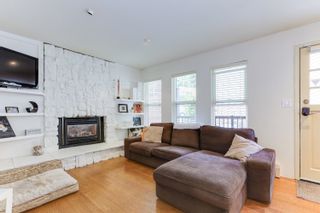 Photo 7: 27 ESCOLA Bay in Port Moody: Barber Street House for sale : MLS®# R2748058