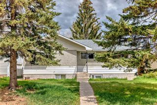 Photo 1: 2416 53 Avenue SW in Calgary: North Glenmore Park Detached for sale : MLS®# A2132217