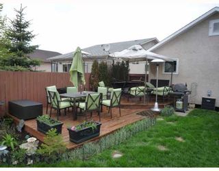 Photo 2: 125 SKOWRON in WINNIPEG: North Kildonan Residential for sale (North East Winnipeg)  : MLS®# 2909687