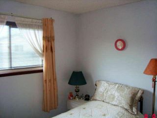 Photo 9: 8539 MCCUTCHEON AV in Chilliwack: House for sale : MLS®# H1000293