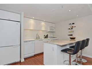 Photo 4: 2727 PRINCE EDWARD ST in Vancouver: Mount Pleasant VE Condo for sale (Vancouver East)  : MLS®# V1122910