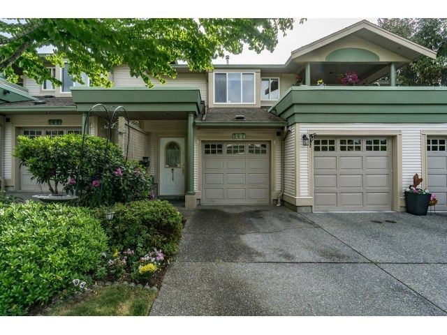 Main Photo: 147 13888 70 Avenue in Surrey: East Newton Townhouse for sale in "Chelsea Gardens" : MLS®# R2071446