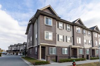 Photo 3: 6 2530 JANZEN Street in Abbotsford: Abbotsford West Townhouse for sale in "Lotus" : MLS®# R2848345