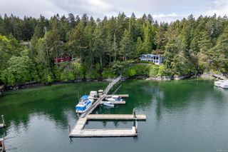 Photo 1: 2290 Kedge Anchor Rd in North Saanich: NS Curteis Point House for sale : MLS®# 923848