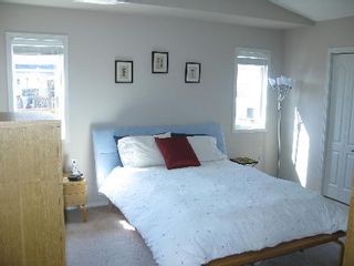Photo 5: Magnificent 4 Bedroom Bungalow