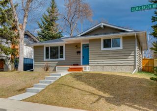 Photo 1: 236 Silver Brook Way NW in Calgary: Silver Springs Detached for sale : MLS®# A1213980