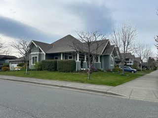 Main Photo: 415 Poets Trail Dr in Nanaimo: Na University District House for sale : MLS®# 957331