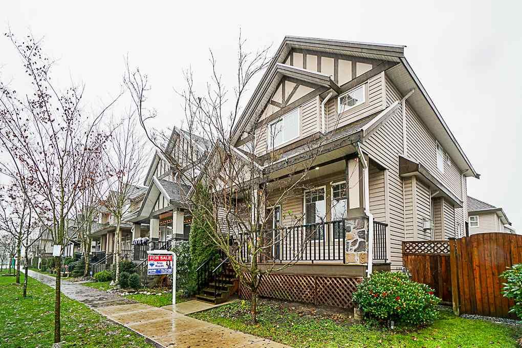 Main Photo: 19150 70 Avenue in Surrey: Clayton House for sale (Cloverdale)  : MLS®# R2327538