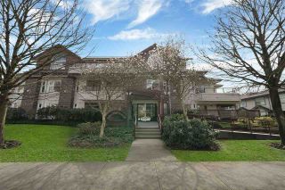 Photo 1: 208 1668 GRANT Avenue in Port Coquitlam: Glenwood PQ Condo for sale in "Glenwood Terrace" : MLS®# R2457233