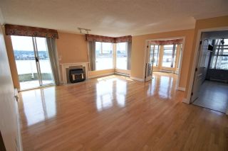 Photo 2: 1803 1250 QUAYSIDE Drive in New Westminster: Quay Condo for sale in "PROMENADE" : MLS®# R2392684