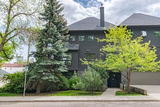 Main Photo: 561 9 Avenue NW in Calgary: Sunnyside Row/Townhouse for sale : MLS®# A1228248