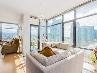 Photo 6: 901 1863 ALBERNI Street in Vancouver: West End VW Condo for sale in "LUMIERE" (Vancouver West)  : MLS®# V1120284