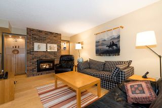 Photo 4: 1053 HERITAGE Boulevard in North Vancouver: Seymour NV Townhouse for sale in "Heritage in the Woods" : MLS®# R2357518