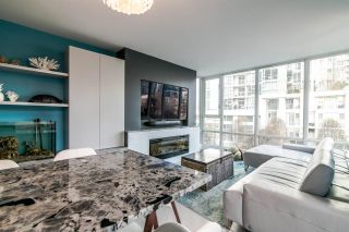 Photo 5: 306 1067 MARINASIDE Crescent in Vancouver: Yaletown Condo for sale in "QUAY WEST" (Vancouver West)  : MLS®# R2353564
