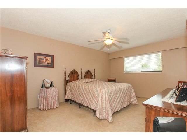 Photo 12: Photos: 5279 PATON DR in Ladner: Hawthorne House for sale : MLS®# V1123683