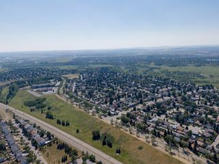 Photo 33: 14024 Parkland Boulevard SE in Calgary: Parkland Detached for sale : MLS®# A1230215