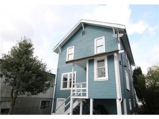 Photo 3: 2528 ADANAC Street in Vancouver: Renfrew VE House for sale (Vancouver East)  : MLS®# V1114611