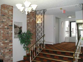 Photo 3: 214 815 FOURTH Avenue in New Westminster: Uptown NW Condo for sale in "NORFOLK HOUSE" : MLS®# V1007594