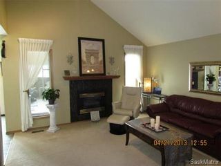 Photo 2: 1143 HARRISON Way in Regina: Lakeridge Single Family Dwelling for sale (Regina Area 01)  : MLS®# 459644