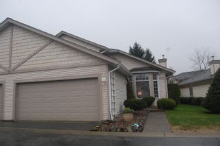 Photo 1: 51 9012 WALNUT GROVE Drive in Langley: Walnut Grove Townhouse for sale in "Queen Anne Green" : MLS®# R2759948