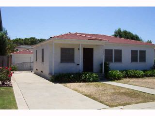 Photo 2: PACIFIC BEACH House for sale : 3 bedrooms : 1251 Emerald