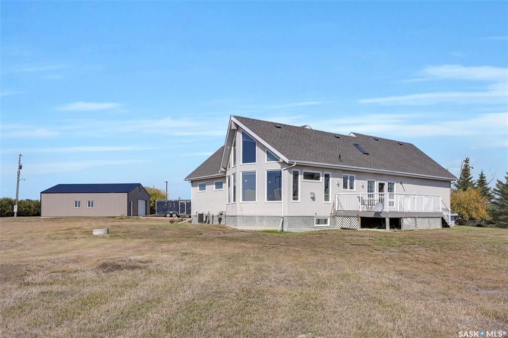 Main Photo: Stirton Acreage in Moose Jaw: Residential for sale (Moose Jaw Rm No. 161)  : MLS®# SK945530