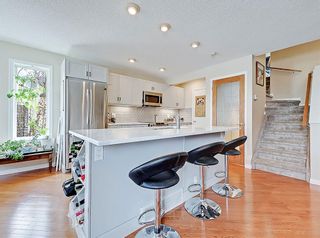 Photo 3: 125 Coverton Circle NE in Calgary: Coventry Hills Detached for sale : MLS®# A1230437
