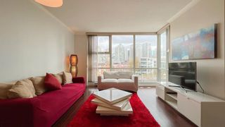 Main Photo: 705 193 AQUARIUS Mews in Vancouver: Yaletown Condo for sale (Vancouver West)  : MLS®# R2862701