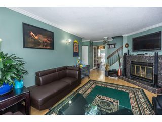 Photo 4: 12477 77A Avenue in Surrey: West Newton House for sale in "Strawberry Hill" : MLS®# R2206395