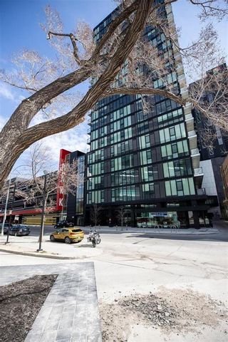 Photo 1: 202 311 Hargrave Street in Winnipeg: Downtown Condominium for sale (9A)  : MLS®# 202204014