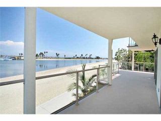 Photo 9: MISSION BEACH Condo for sale : 4 bedrooms : 3802 Bayside Walk #2 in San Diego
