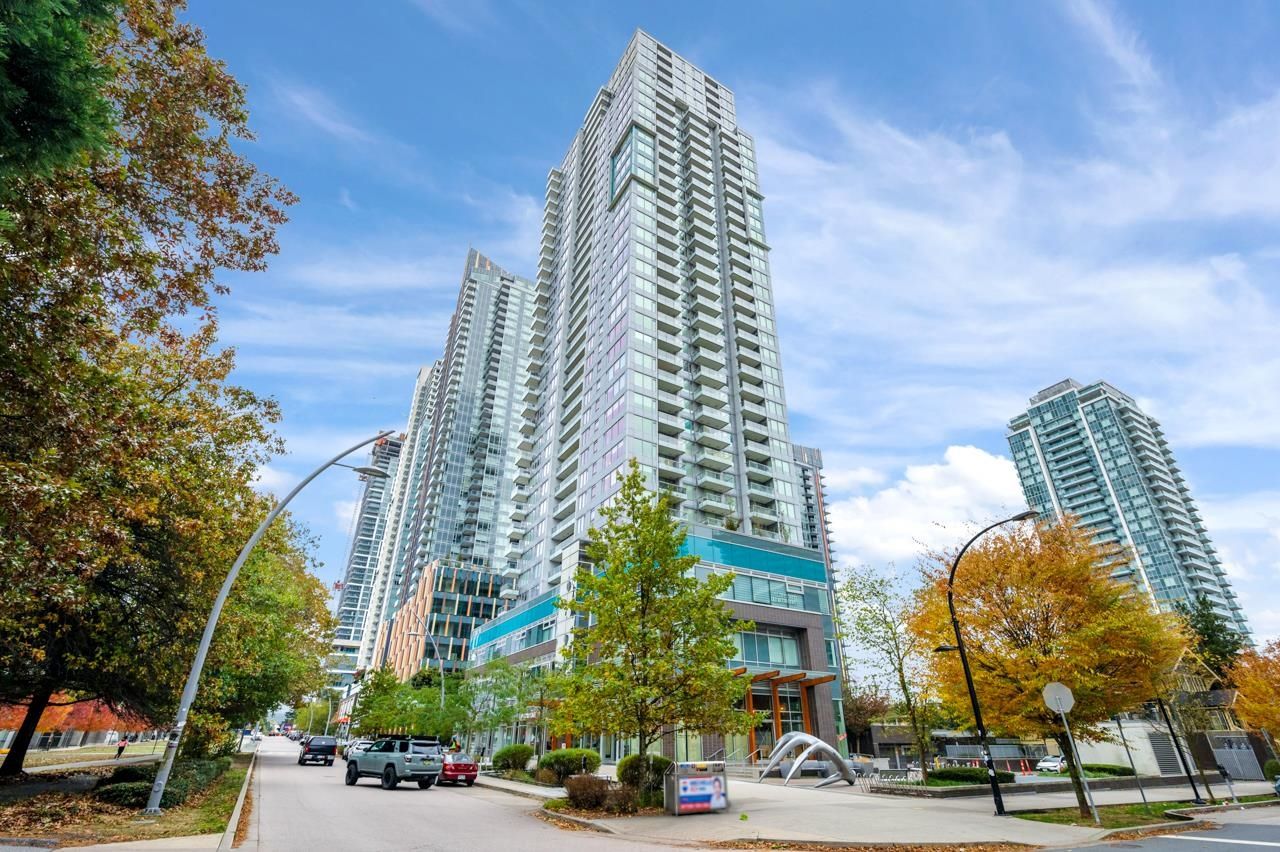 Main Photo: 302 & 303 4388 BERESFORD Street in Burnaby: Metrotown Office for sale (Burnaby South)  : MLS®# C8048291