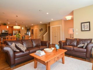Photo 4: 105 1055 CROWN ISLE DRIVE in COURTENAY: CV Crown Isle Row/Townhouse for sale (Comox Valley)  : MLS®# 740518