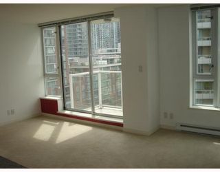 Photo 3: 902 550 TAYLOR Street in Vancouver: Downtown VW Condo for sale in "TAYLOR" (Vancouver West)  : MLS®# V773708
