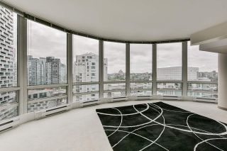 Photo 13: 2002 1500 HORNBY Street in Vancouver: Yaletown Condo for sale in "888 BEACH" (Vancouver West)  : MLS®# R2461920