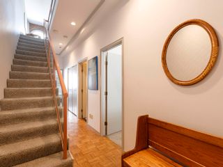 Photo 7: 4 1855 VINE Street in Vancouver: Kitsilano Townhouse for sale in "Devon Court" (Vancouver West)  : MLS®# R2725594
