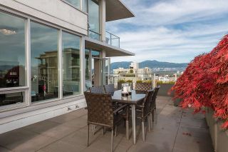 Photo 4: 801 1675 W 8TH AVENUE in Vancouver: Fairview VW Condo for sale (Vancouver West)  : MLS®# R2042597