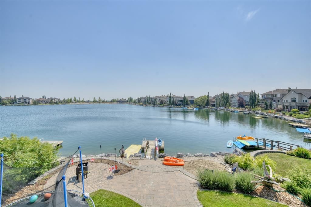 Main Photo: 158 Crystal Shores Drive: Okotoks Detached for sale : MLS®# A1182842