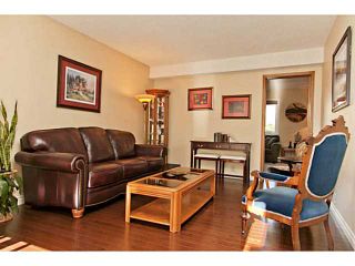 Photo 2: 525 DOUGLAS WOODS Place SE in CALGARY: Douglas Rdg_Dglsdale Residential Detached Single Family for sale (Calgary)  : MLS®# C3591207