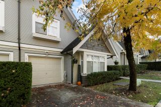Photo 2: 29 15968 82 Avenue in Surrey: Fleetwood Tynehead Townhouse for sale : MLS®# R2735085