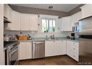 Photo 9: 840 Princess Ave in VICTORIA: Vi Central Park Half Duplex for sale (Victoria)  : MLS®# 735208
