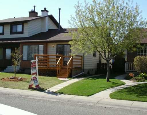 Main Photo:  in CALGARY: Glenbrook Residential Attached for sale (Calgary)  : MLS®# C3210982