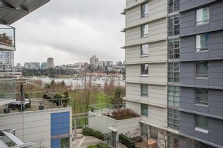 Photo 8: 503 638 BEACH Crescent in Vancouver: Yaletown Condo for sale in "Icon" (Vancouver West)  : MLS®# R2430003