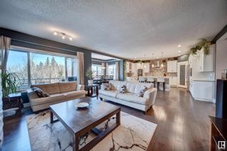 Photo 1: 1214 CHAHLEY Landing in Edmonton: Zone 20 House for sale : MLS®# E4280295